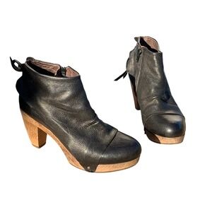 COCLICO Black Leather ndakinna Wood Heel Ankle Boots Size 37 6.5